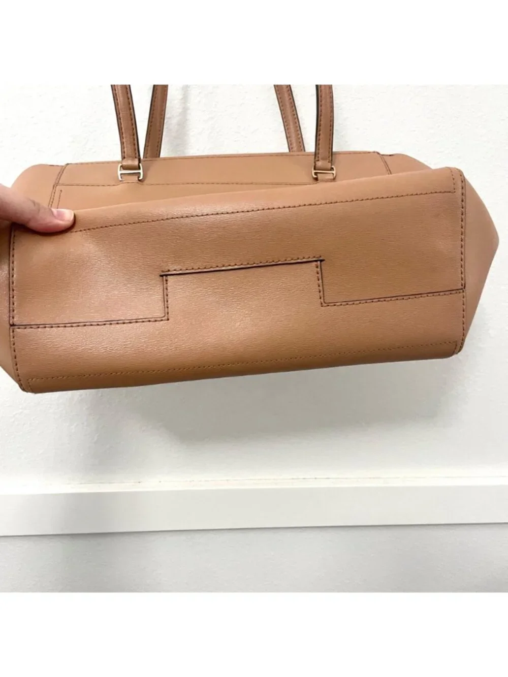 Tory Burch Parker Leather Tote Light Brown Quiet Luxury Minimalist
